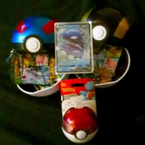 POKEMON CHRISTMAS/Hanukkah special BuNdLe of Cards&PokeBalls,Discounted!